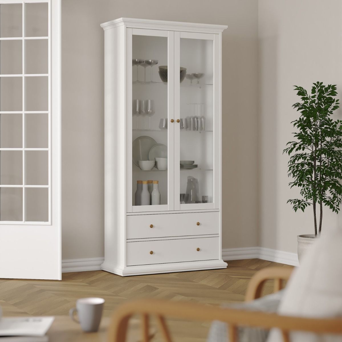 Paris China cabinet