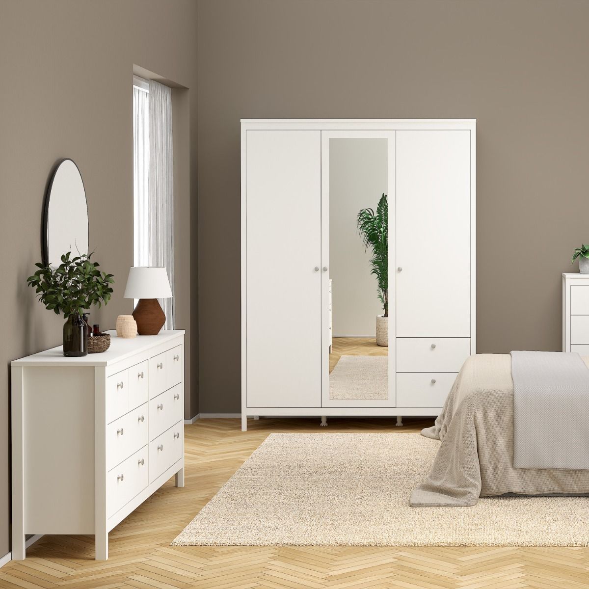 Madrid Double Dresser 4+4 Drawers