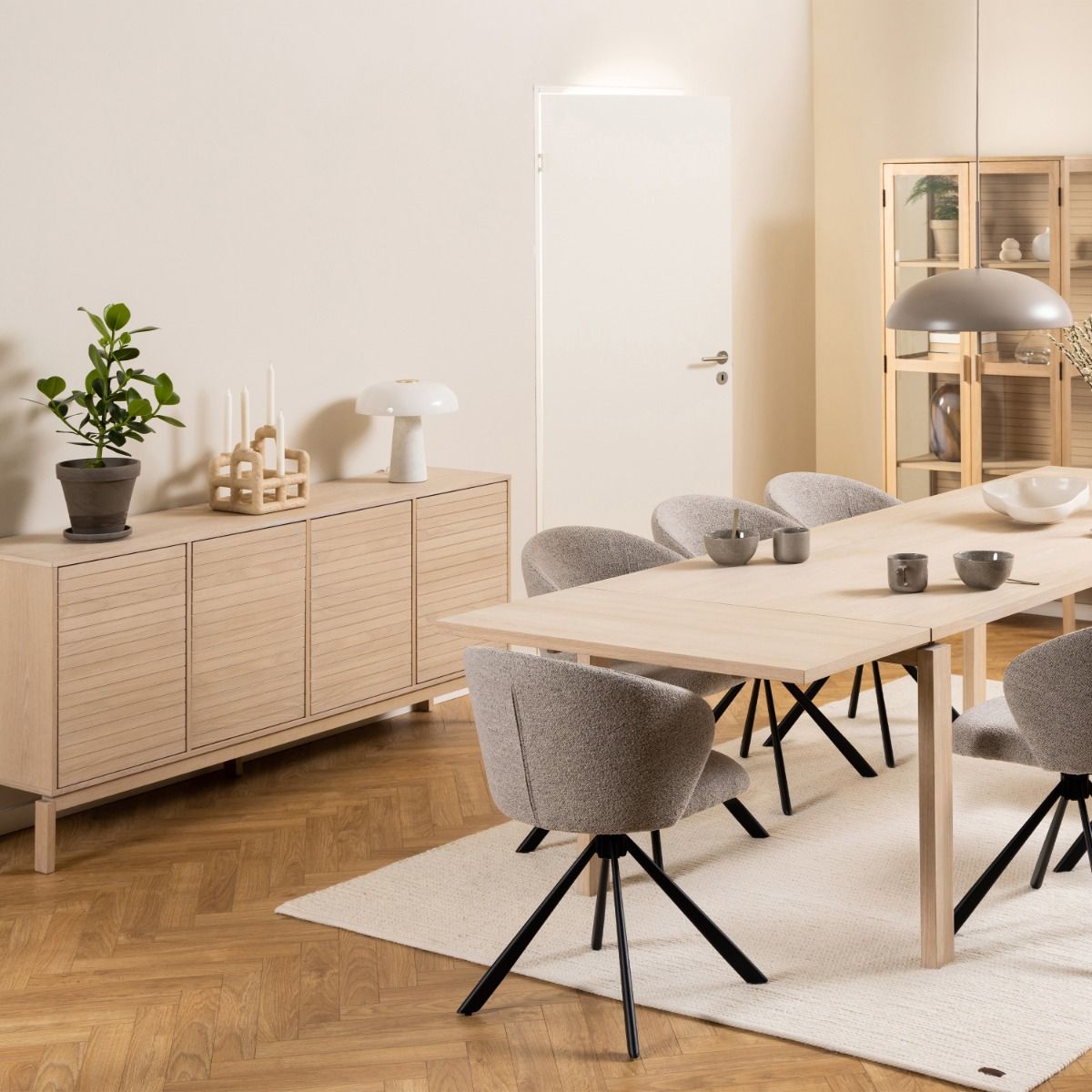 Linley 4 Door Sideboard in Light Brown