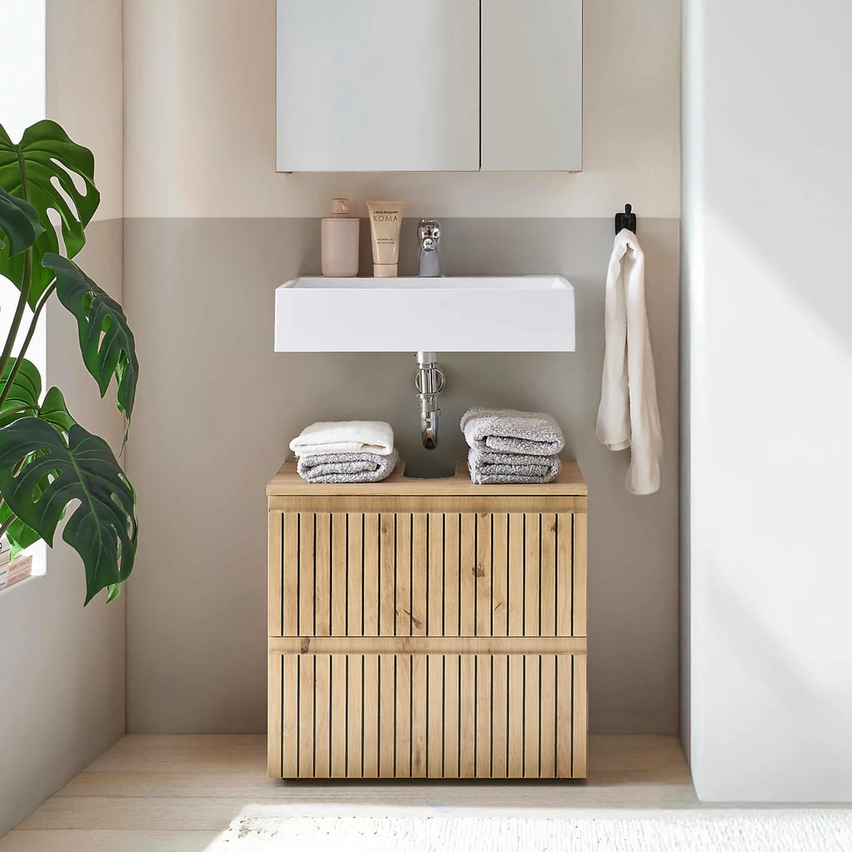 Austin Mirrored Cabinet