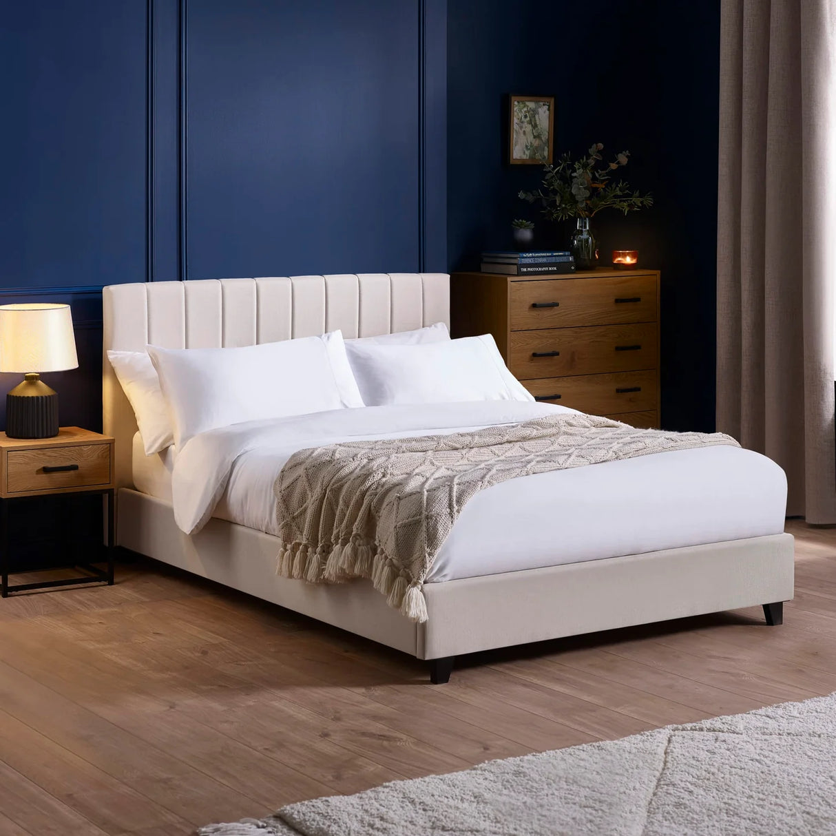 Aylen Bed