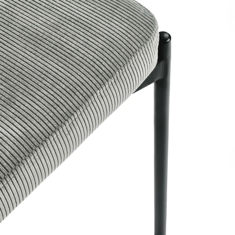 Leonie Bench