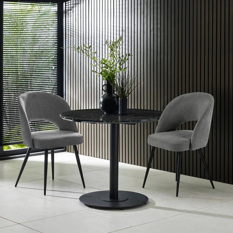 Luca Round Table