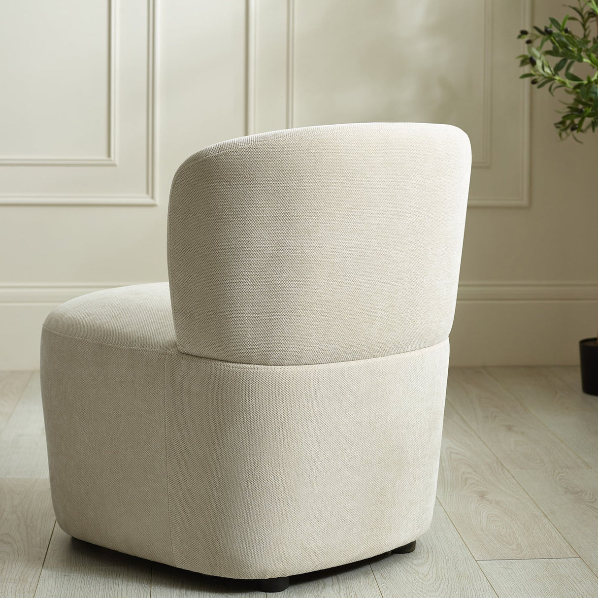 Lunetta Accent Chair