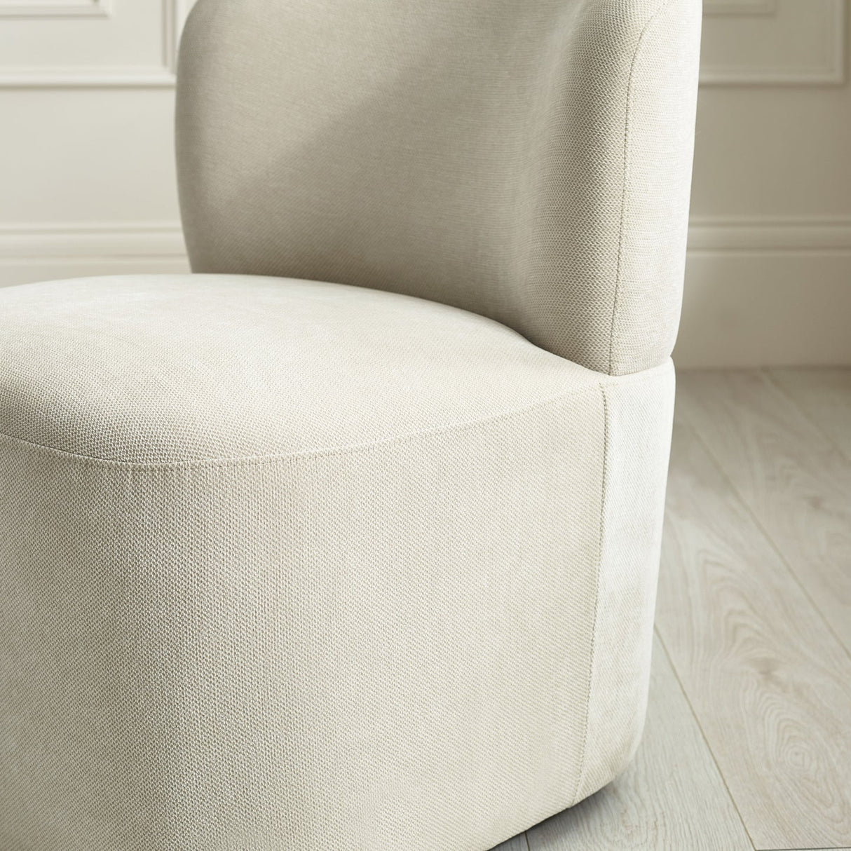 Lunetta Accent Chair
