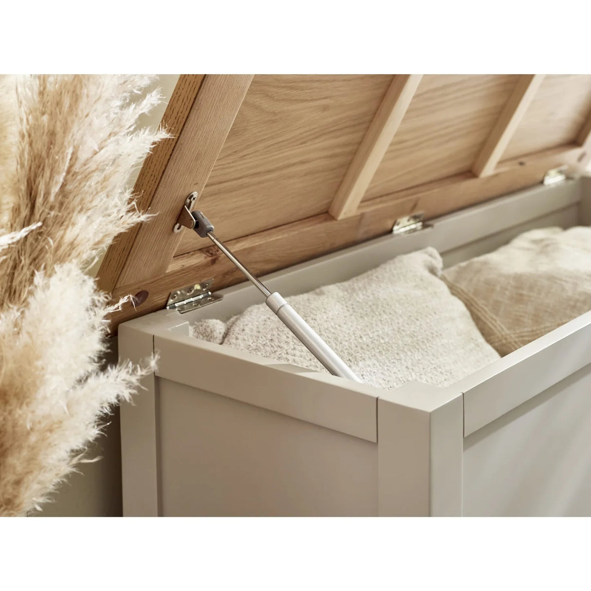 Richmond Storage Bench