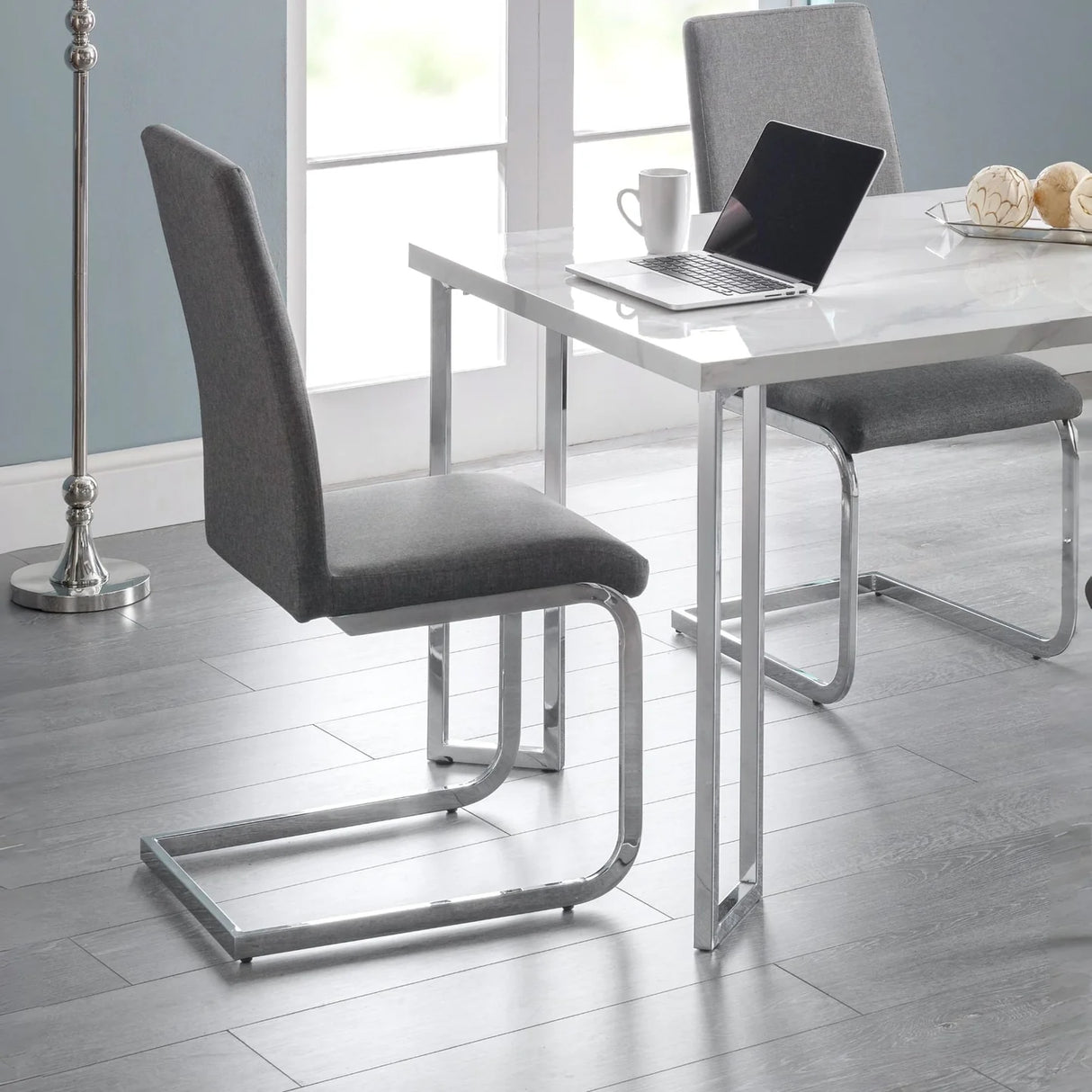 Roma Cantilever Dining Chair (Set of 2)