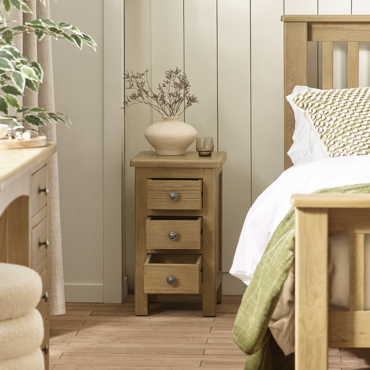 Windsor Slim 3 Drawer Bedside