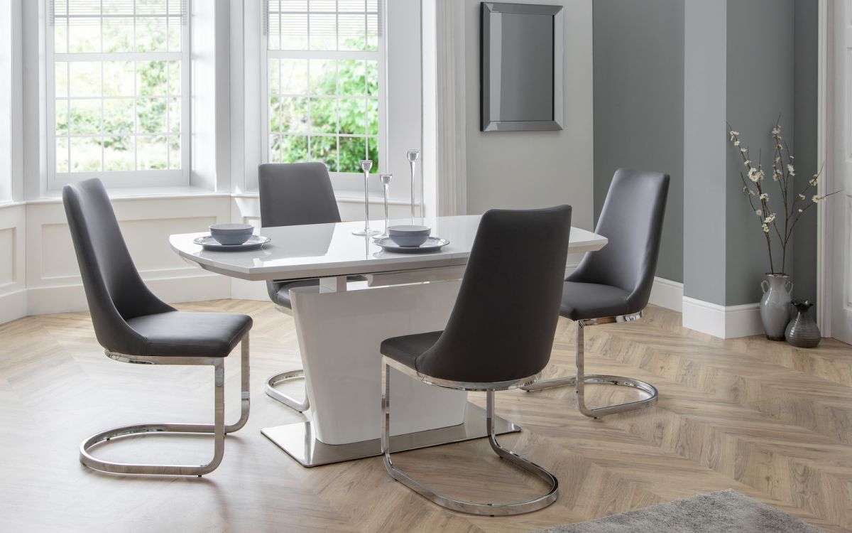 Como Dining Set (4 Chairs)