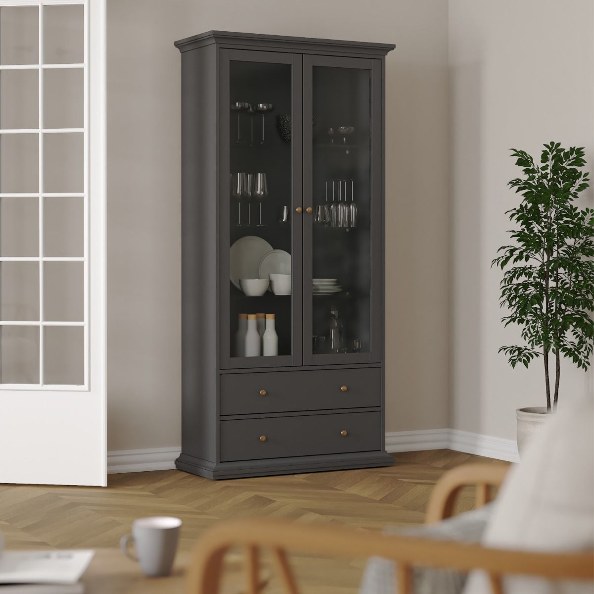 Paris China cabinet