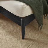 Belton Spindle Bed