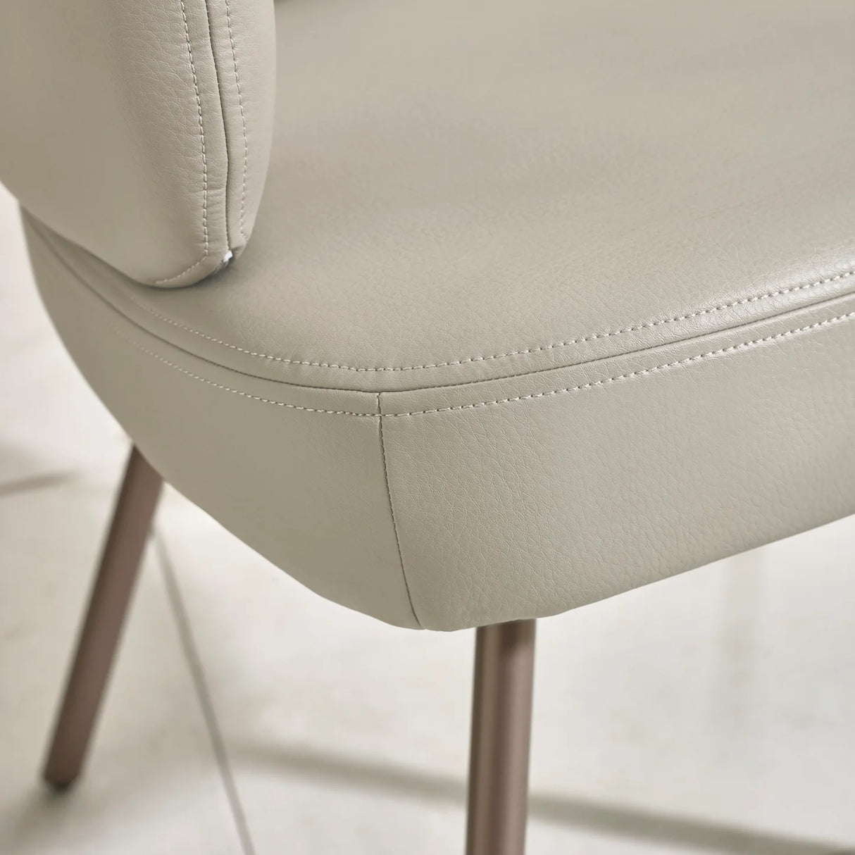 Set of 2 Callisto Swivel Dining Chairs