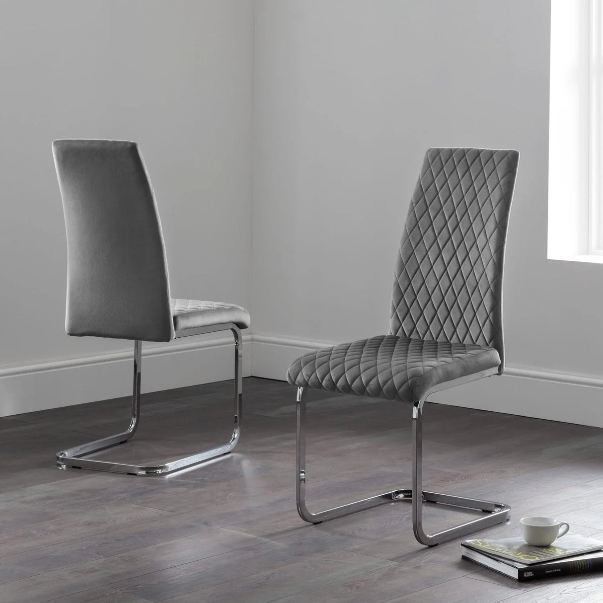 Calabria Cantilever Chairs (Set of 4)