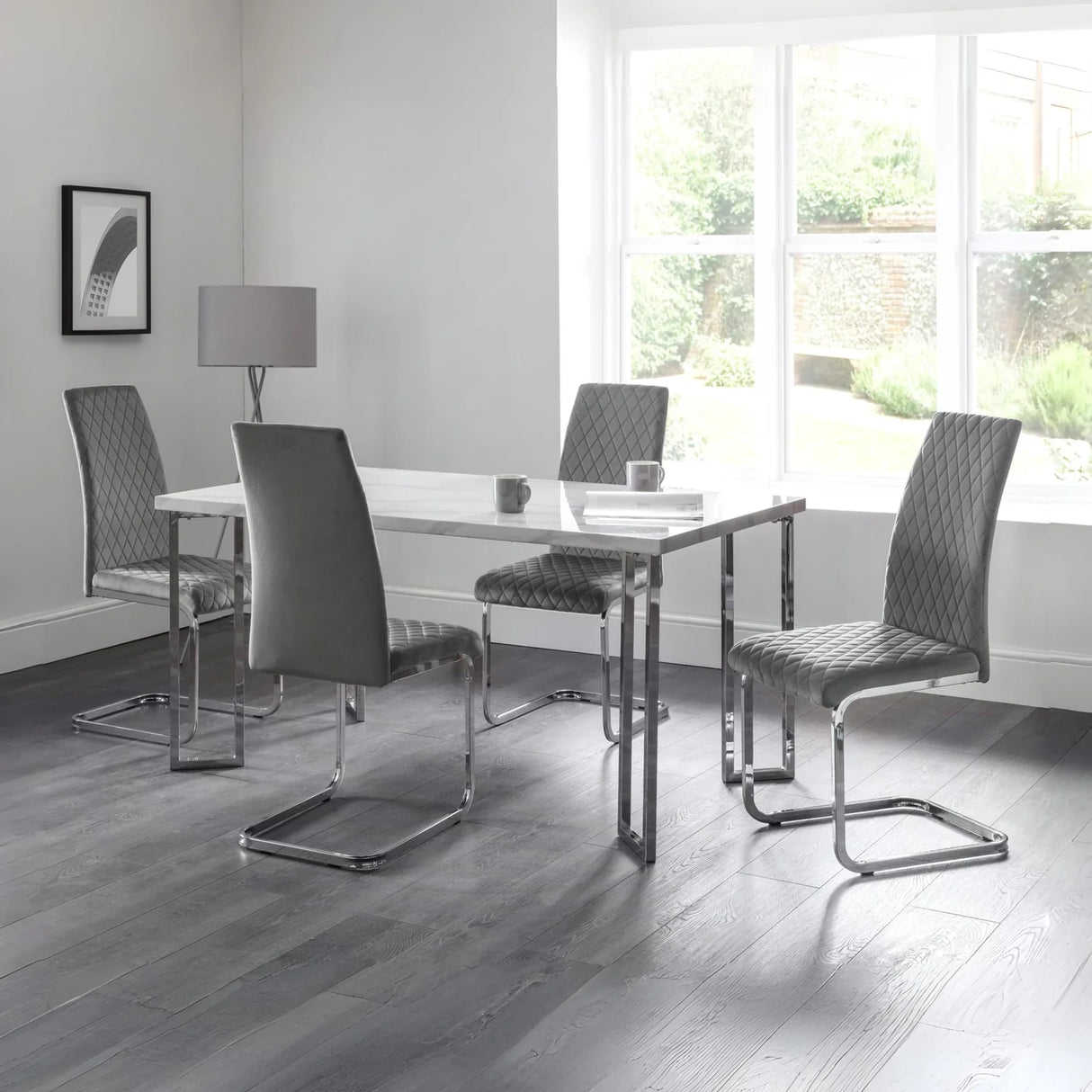 Calabria Cantilever Chairs (Set of 4)