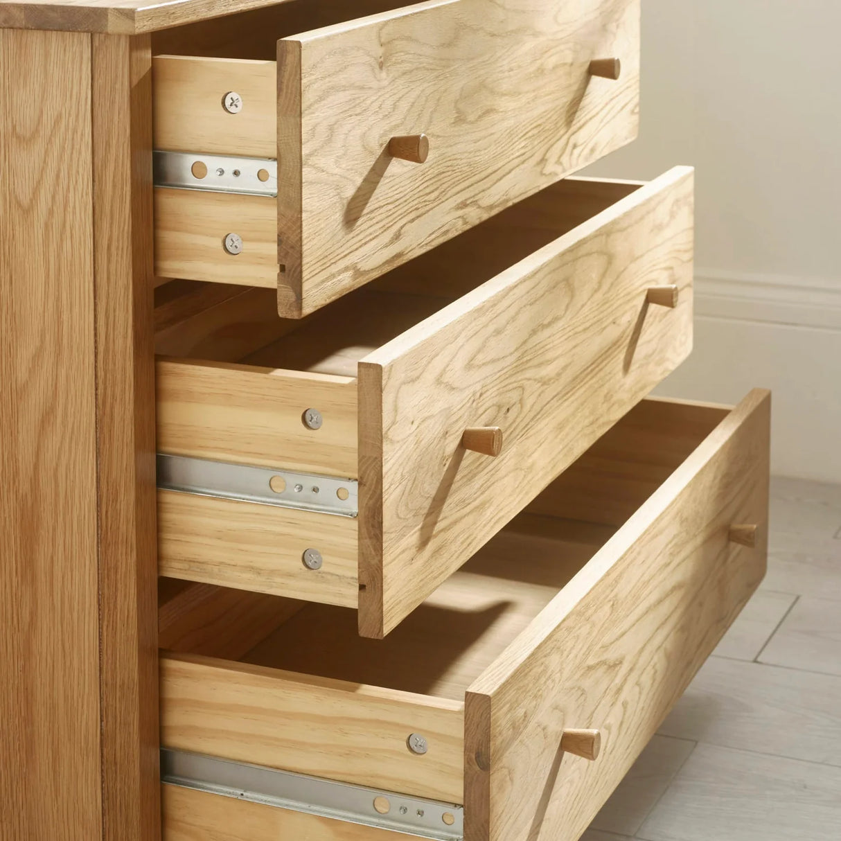 Coxmoor 3 Drawer Chest