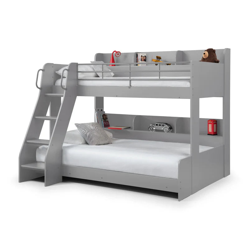 Domino Triple Sleeper