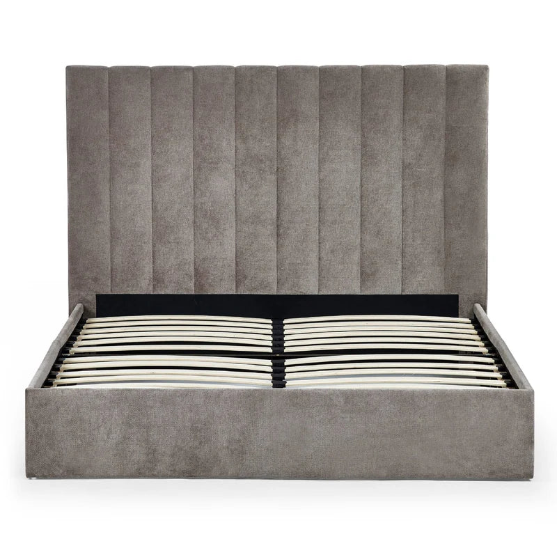 Eloise Bed