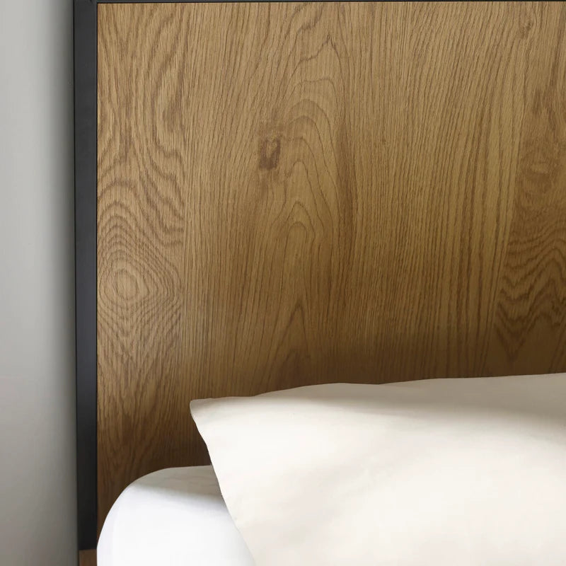 Harlow Bed