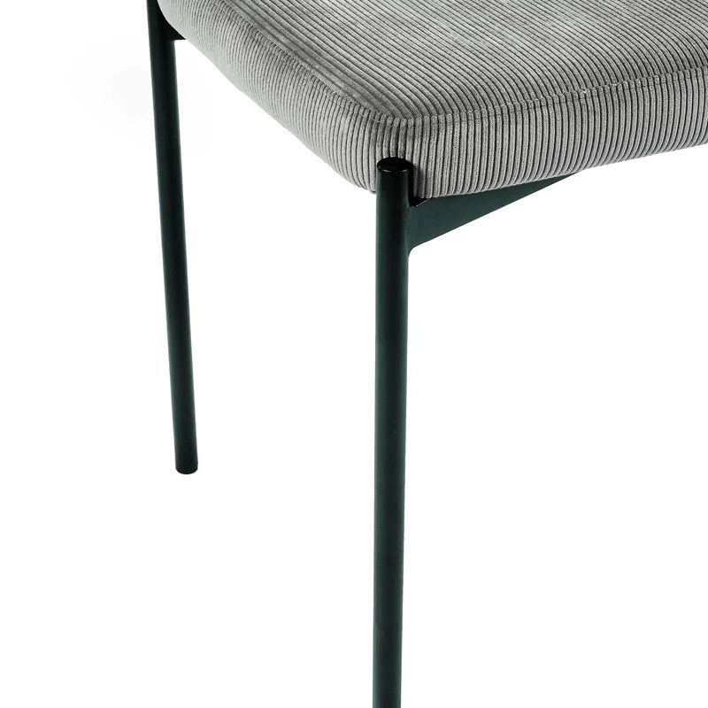 Leonie Bench