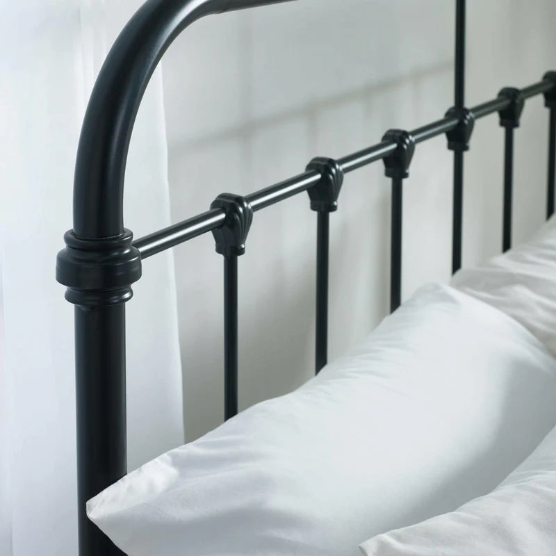 Logan Bed