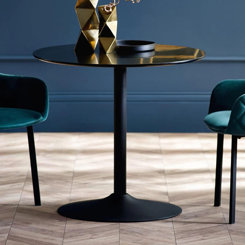 Nero Round Table