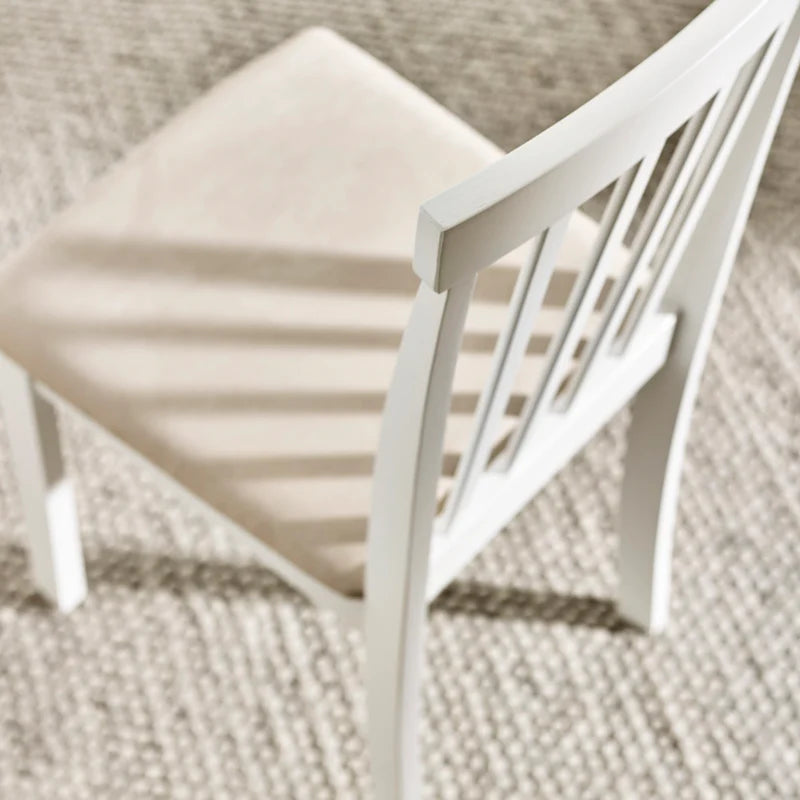 Orwell Round Table with 4 Chairs Dining Set