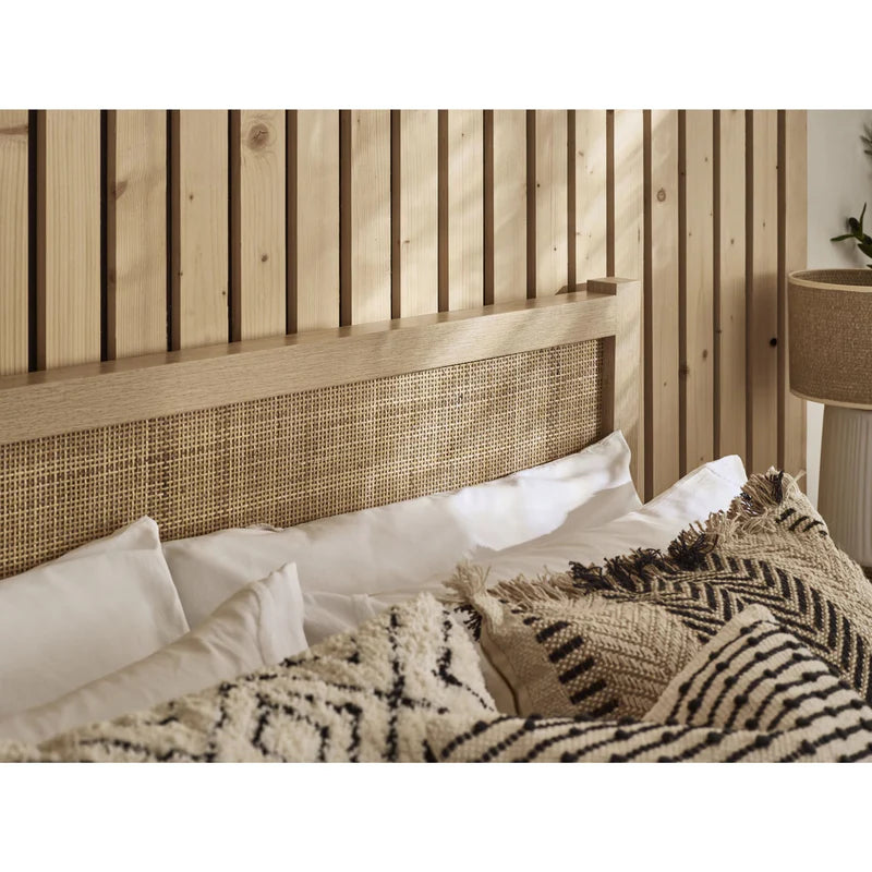 Padstow Rattan Bed