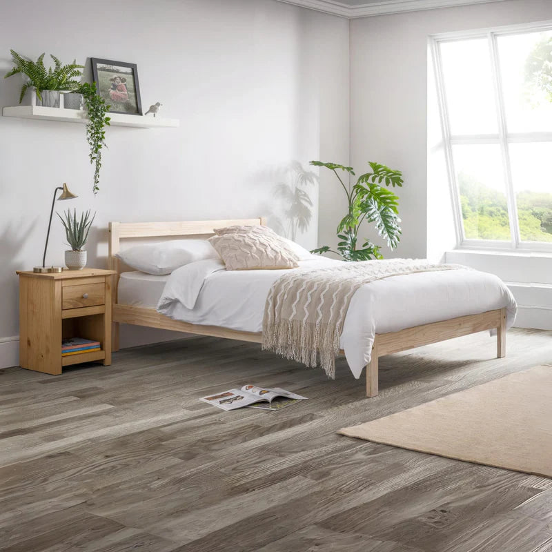 Sami Bed