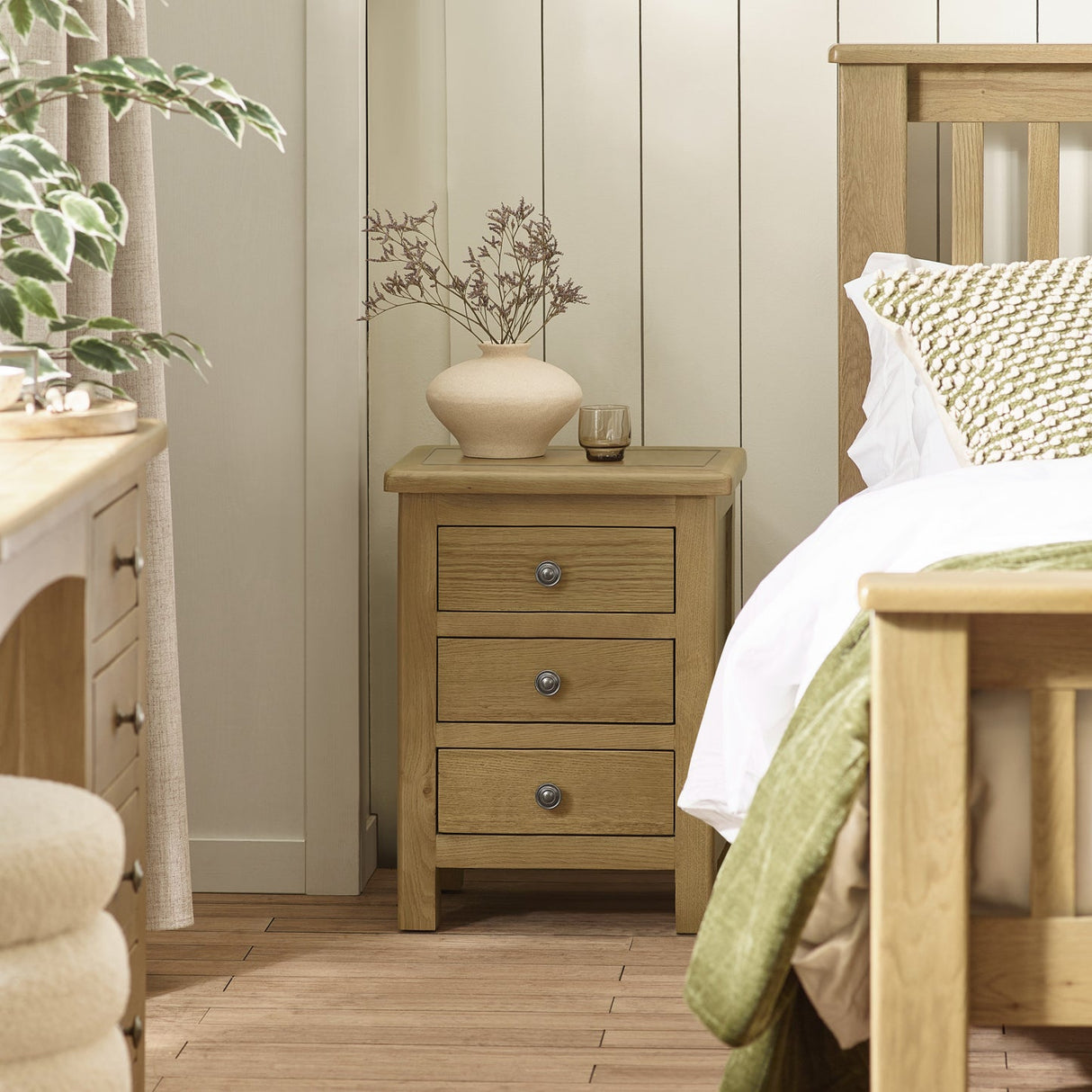 Windsor 3 Drawer Bedside