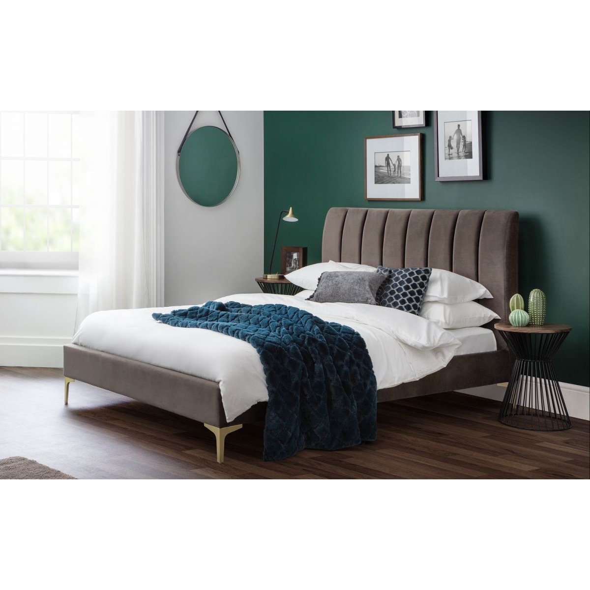 Deco Scalloped Velvet Bed